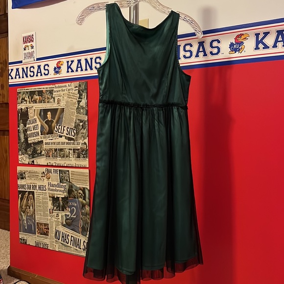 Dress - Picture 2 of 6